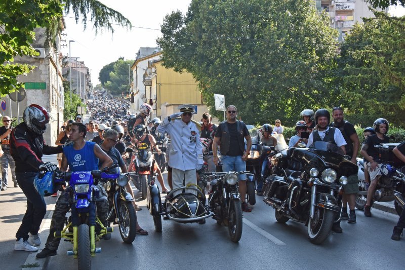 Pula: Tisuće motorista sudjelovalo u defileu povodom 25. godišnjice Croatia Bike Weeka