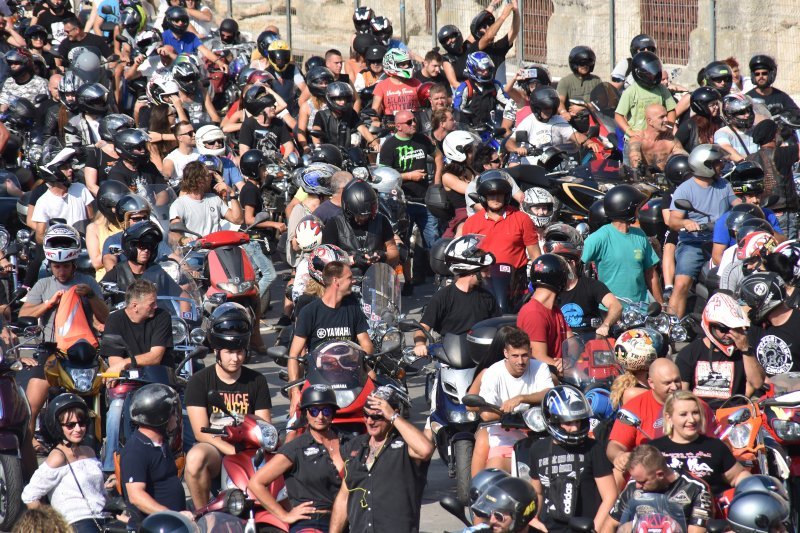 Pula: Tisuće motorista sudjelovalo u defileu povodom 25. godišnjice Croatia Bike Weeka