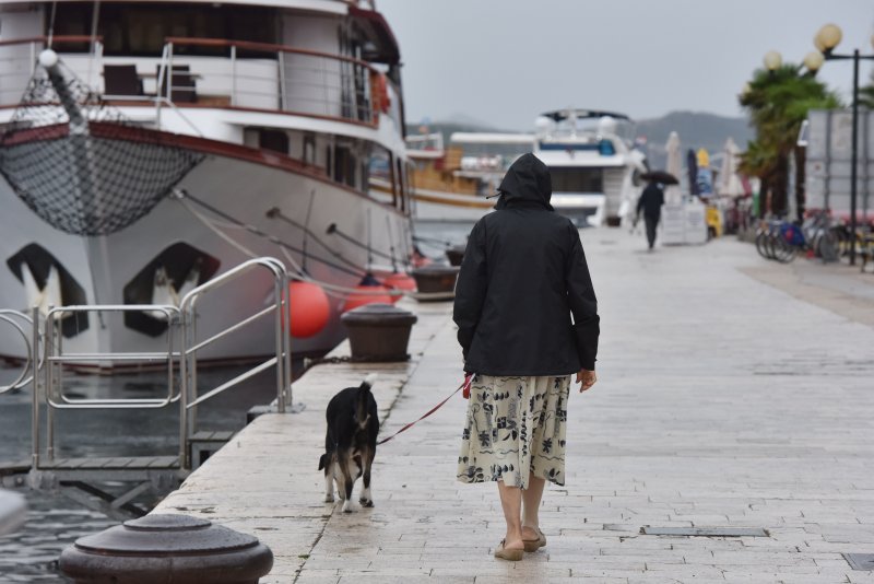 Kišno i hladno jutro u Šibeniku