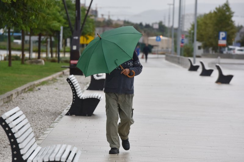 Kišno i hladno jutro u Šibeniku