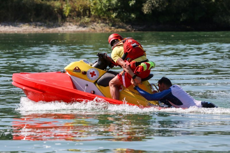 Novo plovilo za spašavanje utopljenika RescueRunner