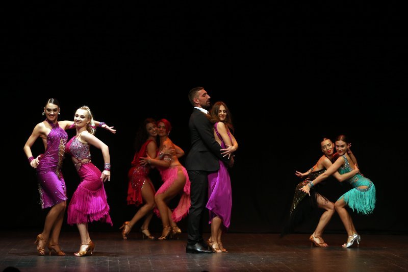 Plesna predstava 'Zapleši' u kazalištu Vidra
