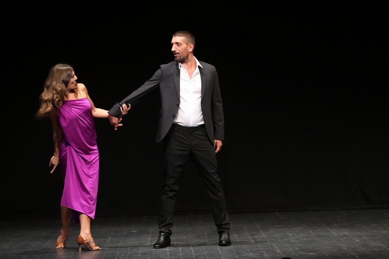Plesna predstava 'Zapleši' u kazalištu Vidra