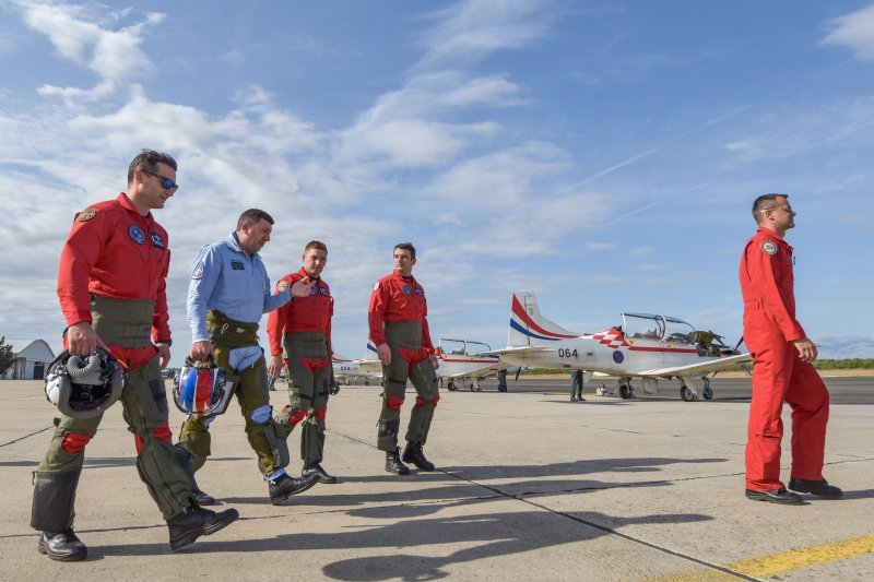 Krila Oluje i Patrouille de France izveli zajednički prelet i trenažne letove