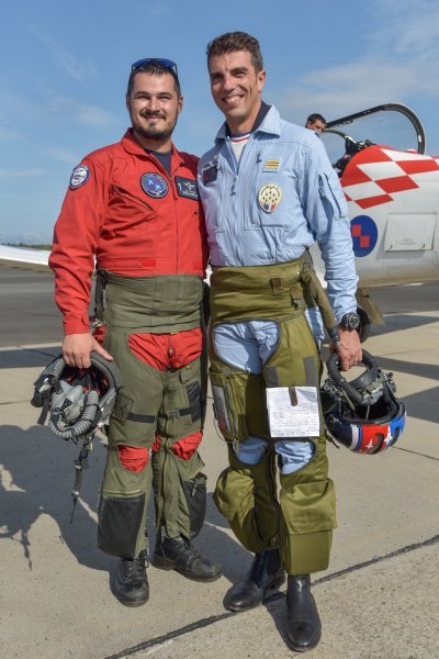 Krila Oluje i Patrouille de France izveli zajednički prelet i trenažne letove