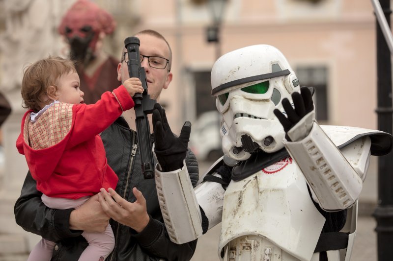 Star Wars tjedan u Osijeku završen mimohodom sudionika po Tvrđi