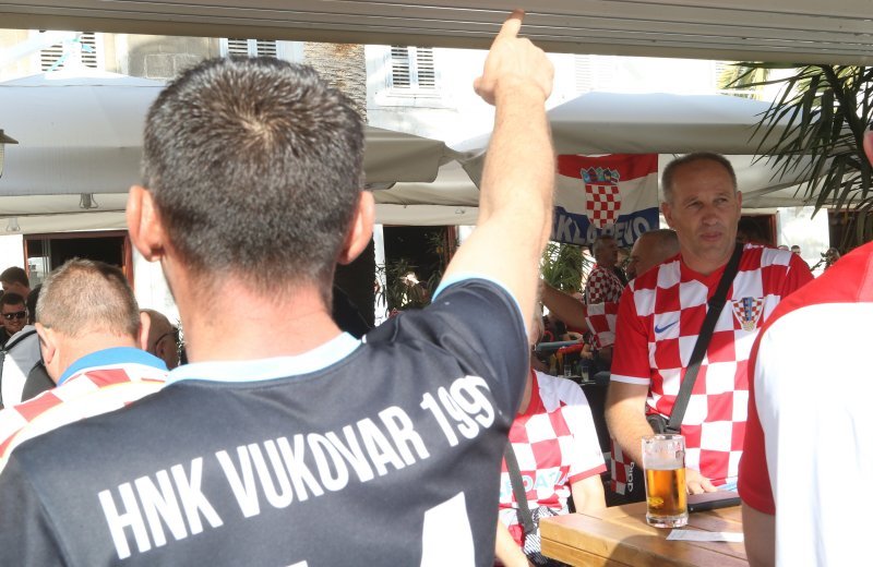 Hrvatski navijači na ulicama Splita