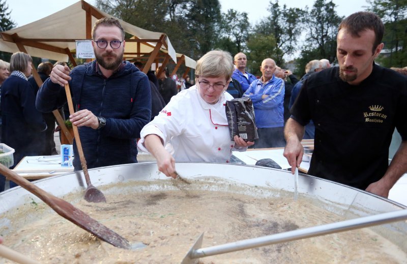 Omlet od 100 kilograma vrganja i tisuću jaja