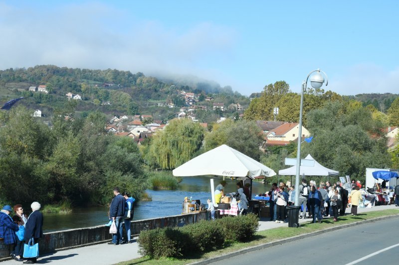 Tradicionalna 22. Kestenijada u Hrvatskoj Kostajnici