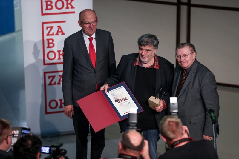 Goran Tribuson je dobitnik Nagrade Gjalski 2019. za roman "Otac od bronce"