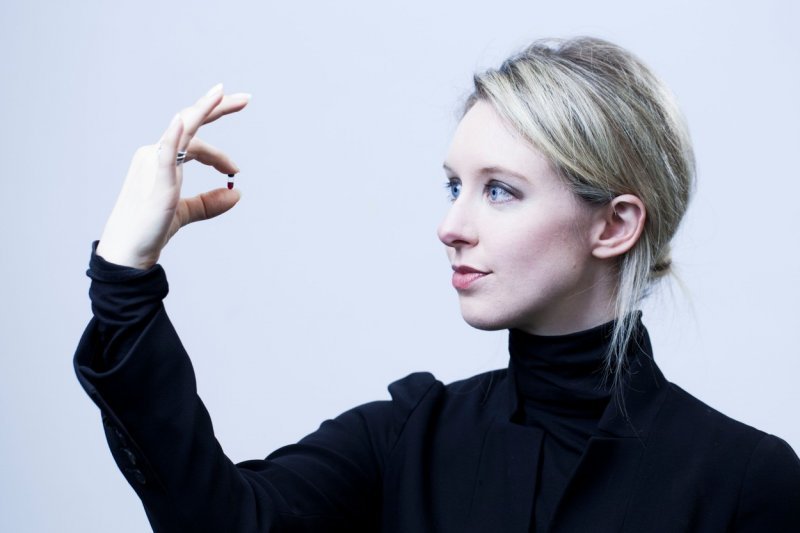 2016: Theranos zatvorio laboratorije zbog sumnji u ispravnost tehnologije ispitivanja krvi