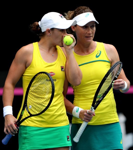 Fed Cup finale, Francuska - Australija, meč parova