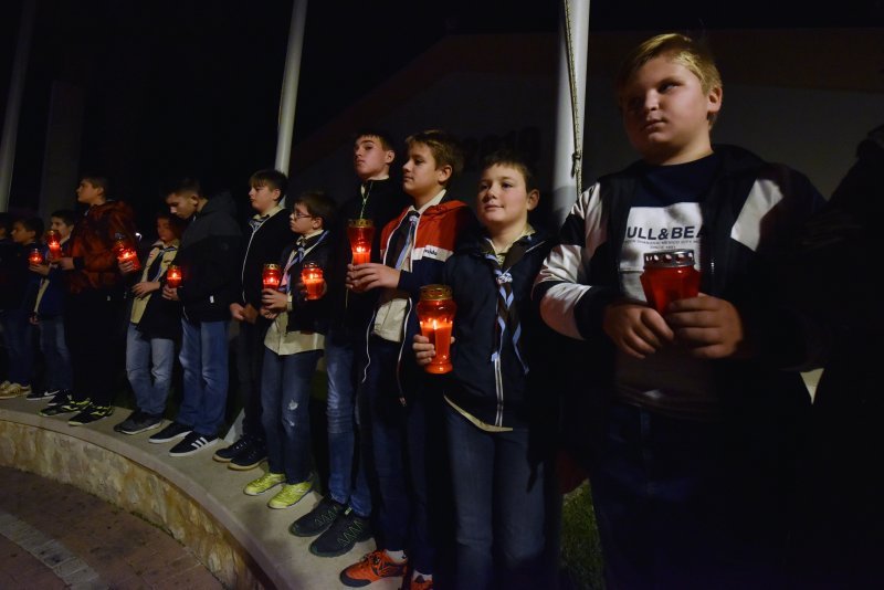 Mještani Vodica odali počast žrtvama Vukovara i Škabrnje