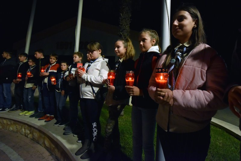 Mještani Vodica odali počast žrtvama Vukovara i Škabrnje