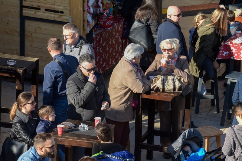 Građani posjetili manifestaciju Advent u Zadru