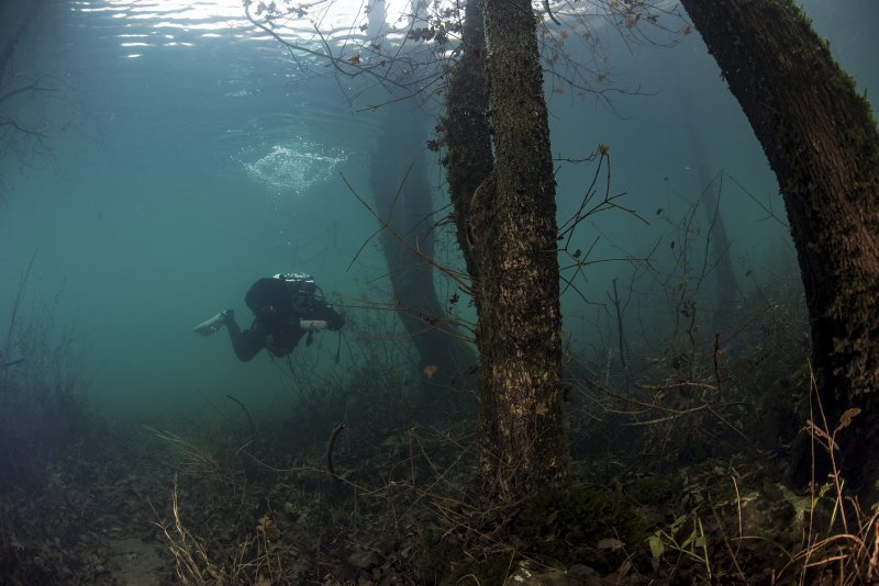 Zaron u jezero Ponikve