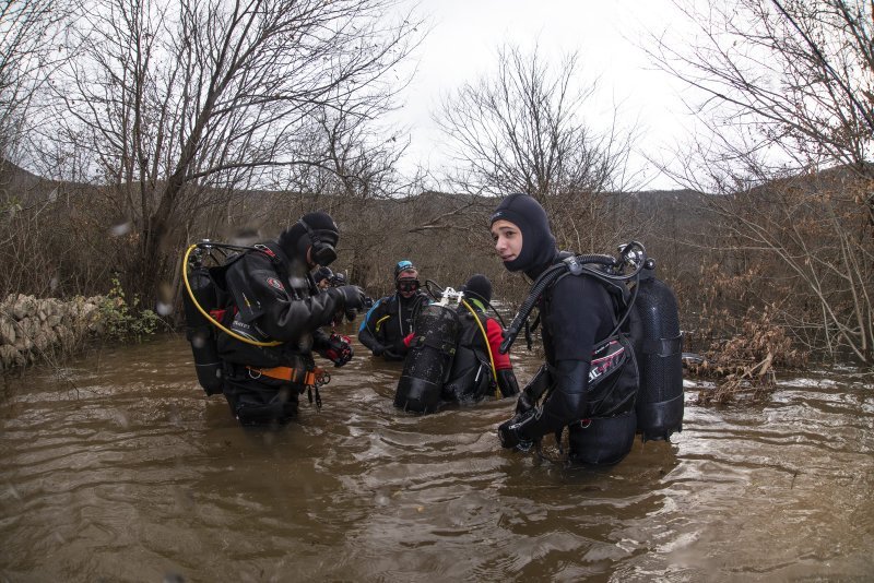 Zaron u jezero Ponikve