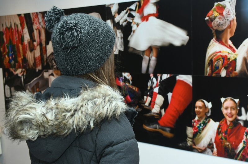 Izložba fotografija Darka Rička 'Posavačko dete'