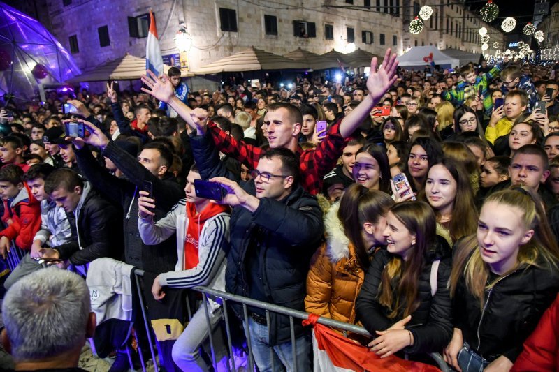 Koncert Marka Perkovića Thompsona na Stradunu povodom Dana branitelja