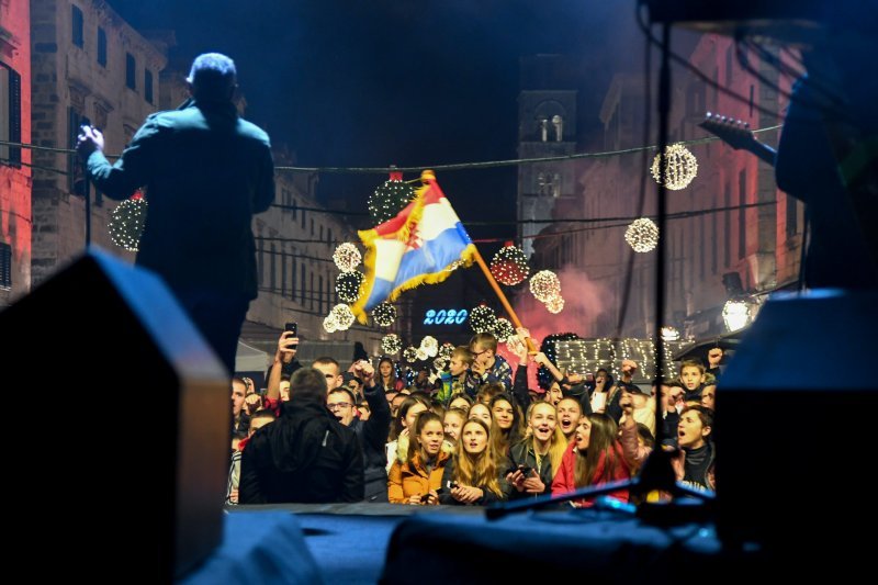 Koncert Marka Perkovića Thompsona na Stradunu povodom Dana branitelja