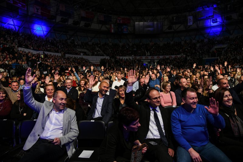 Koncert Tomislava Bralića i klape Intrade u Ciboni