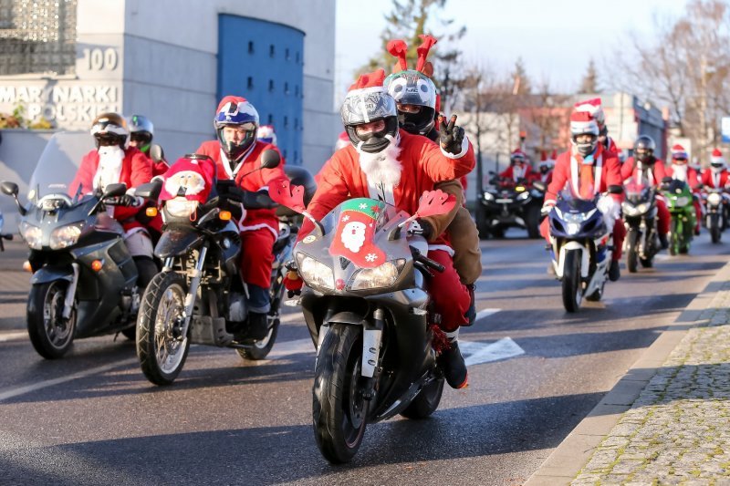 Motorizirani Djedovi Mrazovi u Poljskoj