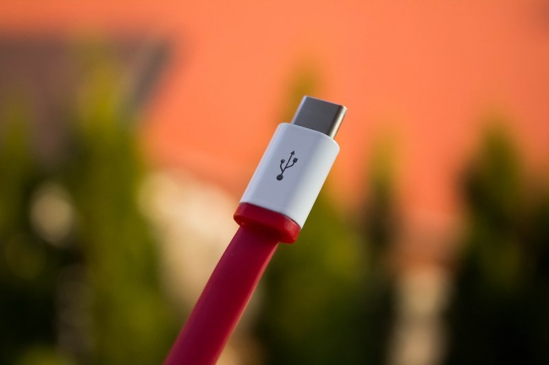 USB-C (2015.)