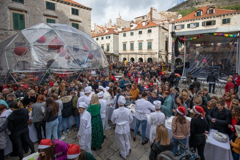 Humanitarna manifestacija Torta party u organizaciji Turističke zajednice Dubrovnika