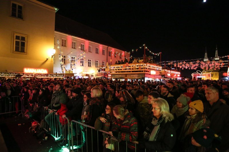 Zagreb: Koncert splitske grupe TBF na BAŠ NAŠ adventu