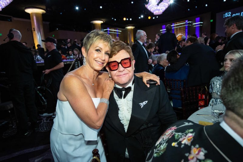 Gabrielle Carteris i Elton John