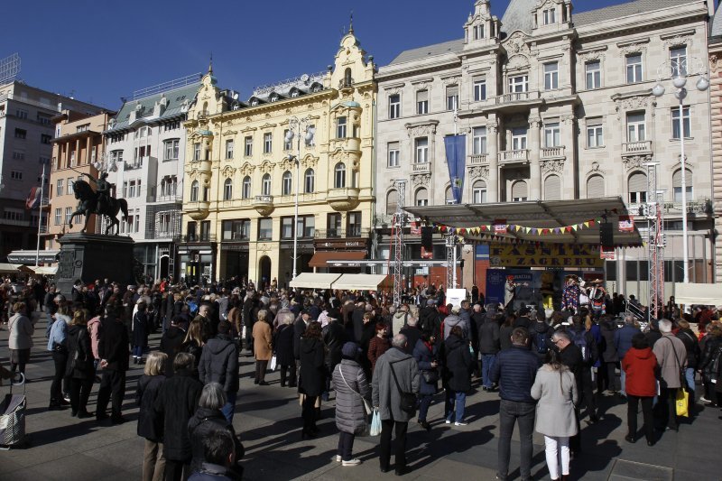 Zagreb: Vesela fašnička povorka prodefilirala je centrom grada