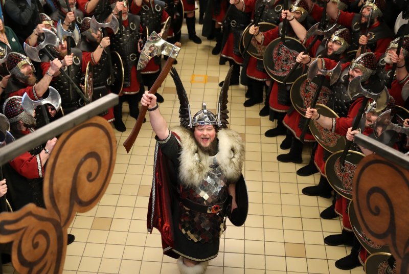 Vikinški festival Up Helly Aa u Lerwicku