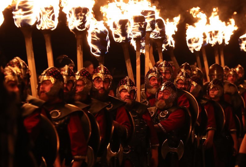 Vikinški festival Up Helly Aa u Lerwicku