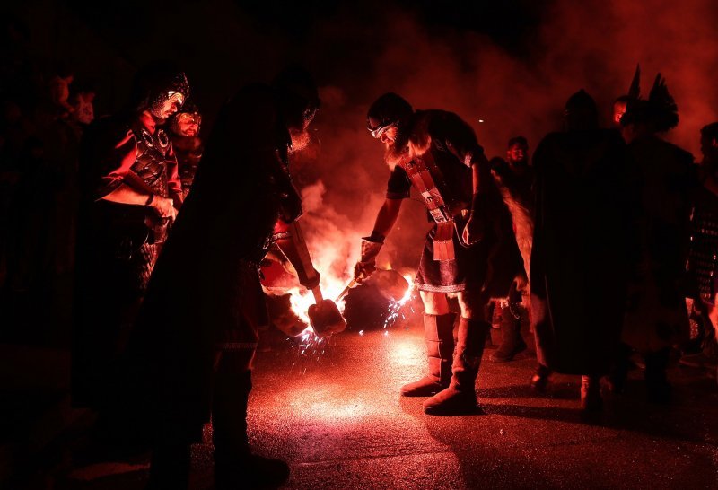 Vikinški festival Up Helly Aa u Lerwicku