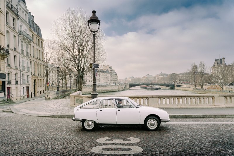 1 Citroën GS 'par Tristan Auer pour Les Bains'