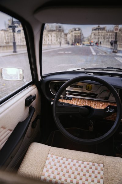 10 Citroën GS 'par Tristan Auer pour Les Bains'