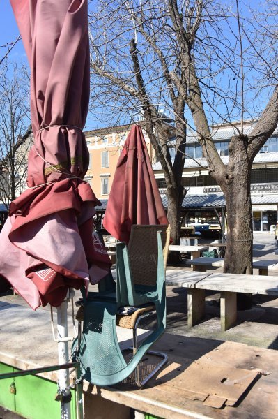 Pulska gradska tržnica i zelena tržnica prestale s radom do dalnjeg