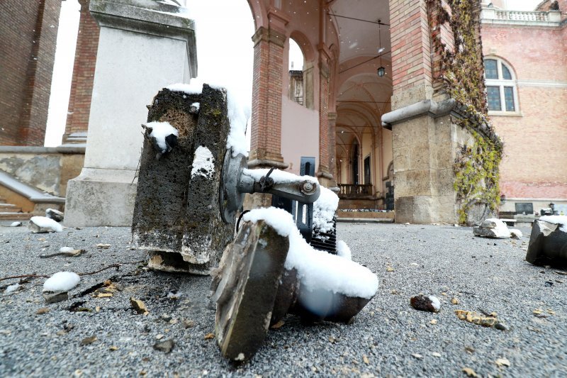 Zagreb: Posljedice potresa na Mirogoju