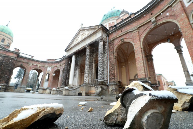 Zagreb: Posljedice potresa na Mirogoju