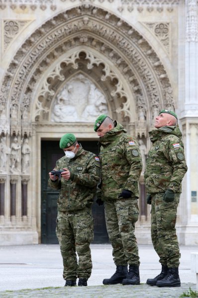 Vojska dronom snima štetu