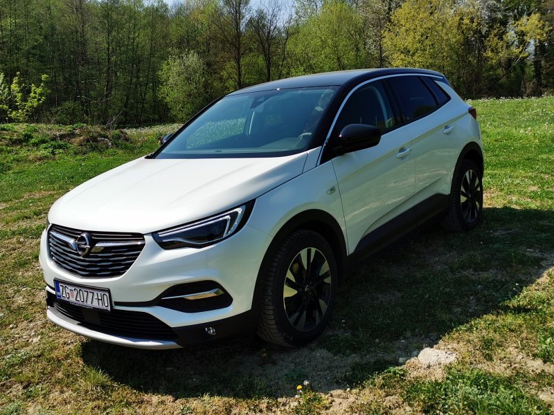 Opel Grandland X Ultimate 1.5D 130 MT6