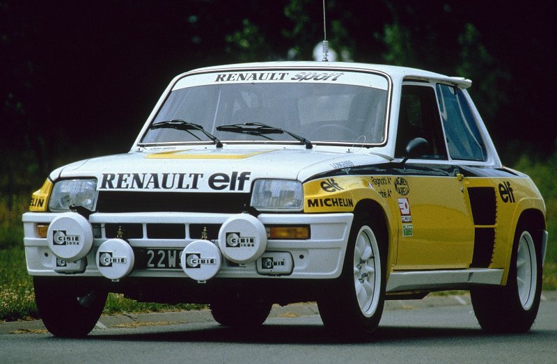 Renault 5 Turbo na Reliju Des Mille Pistes