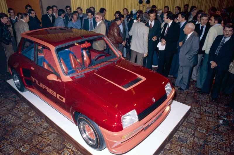 R5 Turbo u listopadu 1978, Pavillon d'Ermenonville, prije premijere na Salon de l'Auto