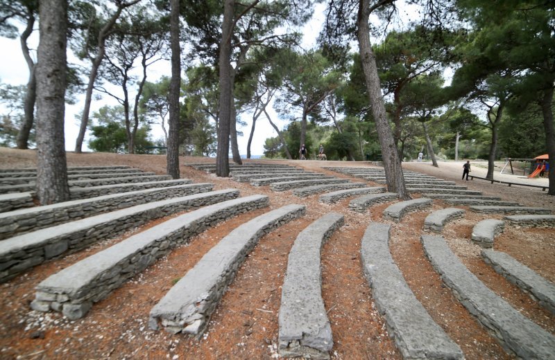 Split: Marjanske klupe i pozornica ove godine na Praznik rada zbog korone potpuno su prazne