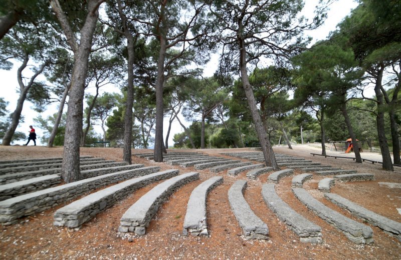 Split: Marjanske klupe i pozornica ove godine na Praznik rada zbog korone potpuno su prazne