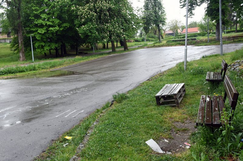 Sisak: Prazna park šuma Viktorovac na Međunarodni praznik rada