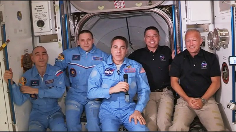 Posada Crew Dragona u društvu posade ISS-a