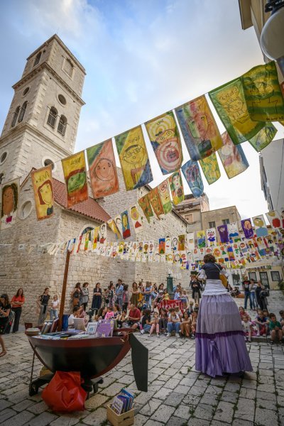 Šibenik: Na Dječjem festivalu održan sajam knjige