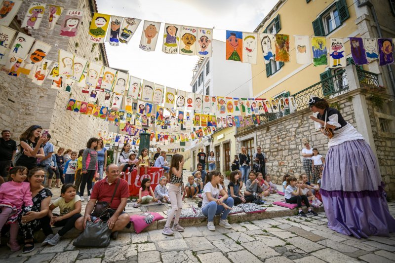 Šibenik: Na Dječjem festivalu održan sajam knjige