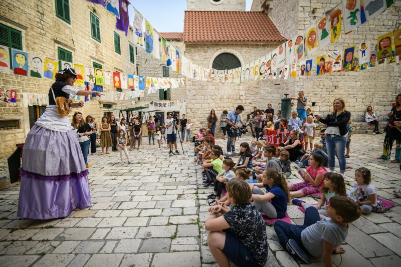 Šibenik: Na Dječjem festivalu održan sajam knjige